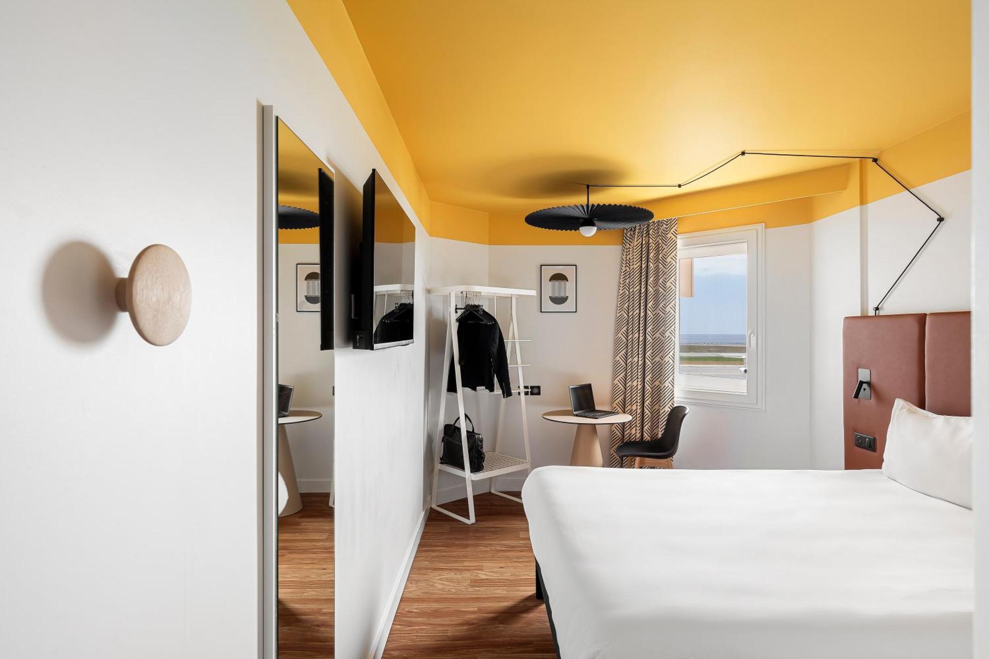 Hotell Ibis Aeroport Promenade Des 3*